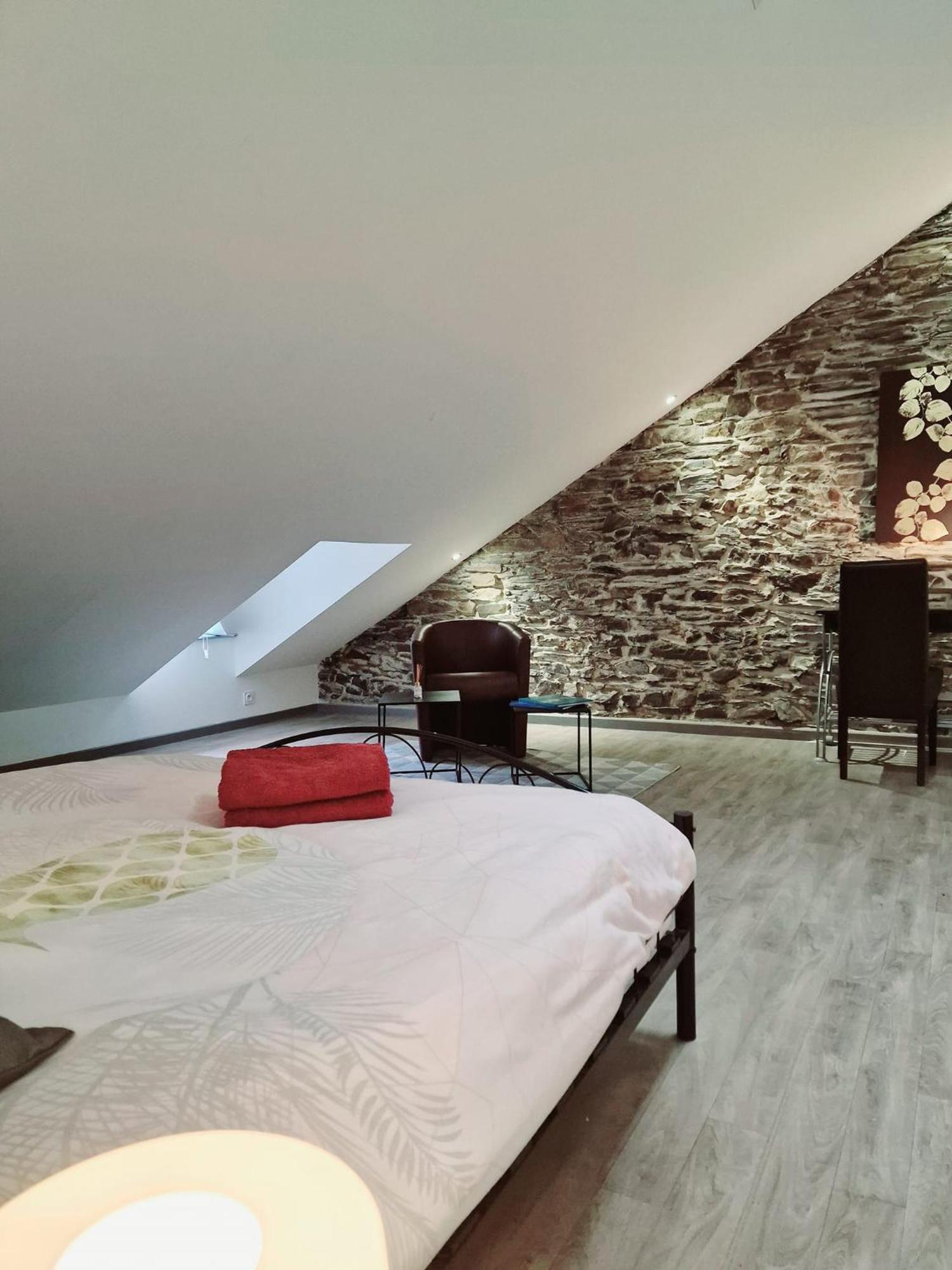 Gite De Vac'S Et D'Affaires A Monthermé Dış mekan fotoğraf